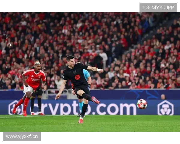 巴萨重建:回归传统与重新定义并行,阶段性调整对赛季走势带来影响