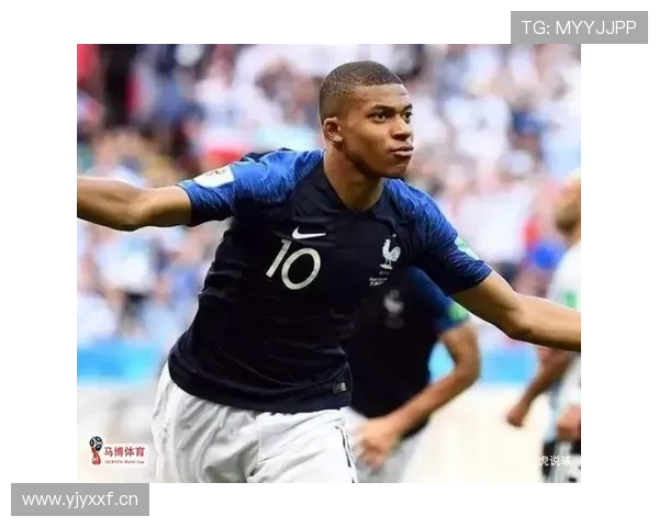 姆巴佩与欧文同代起点及巅峰期生涯轨迹对比